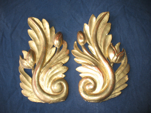 Set of 7 elements in gilded wood and carved with floral decoration, 19th century