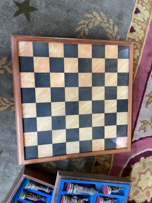Schachbrett – Schachspiel aus silbernem und goldenem Zinn