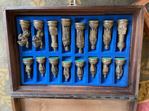 Schachbrett – Schachspiel aus silbernem und goldenem Zinn