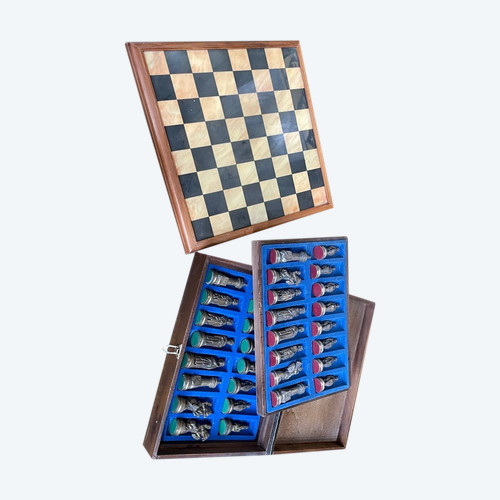 Schachbrett – Schachspiel aus silbernem und goldenem Zinn