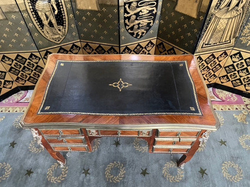 Bureau Plat Style Louis XV - Transition En Marqueterie