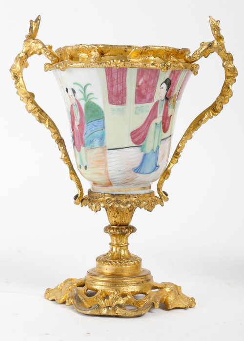 A pair of late 19th century Chinese porcelain vases