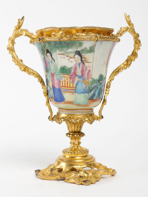 A pair of late 19th century Chinese porcelain vases