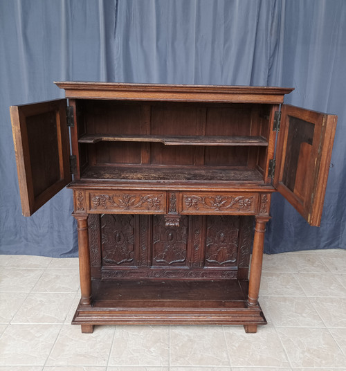 Renaissance-Sideboard aus geschnitzter Eiche