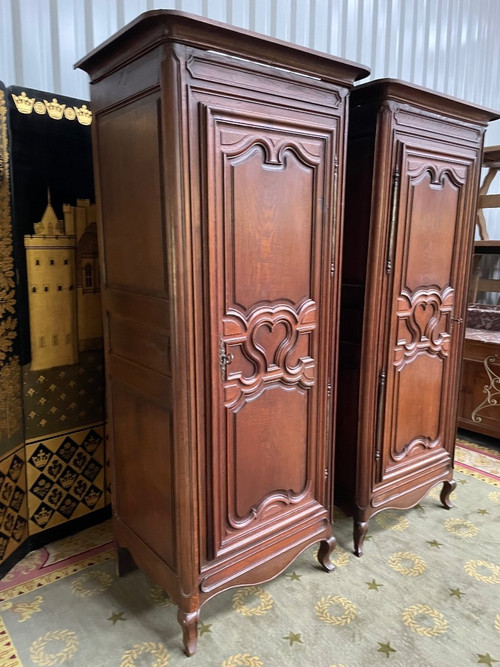 Paar Bonnetière aus massiver Eiche, Louis XV, 19. Jahrhundert