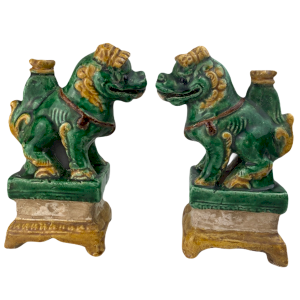 Pair of Fô Dogs in green and ocher ceramic incense stick holder Ming dynasty