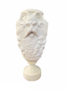 Vase balustre en biscuit de porcelaine d'après Clodion