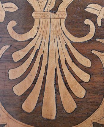 Inlaid Gueridon Table, in Walnut and Light Wood - 2nd part of the 19th century