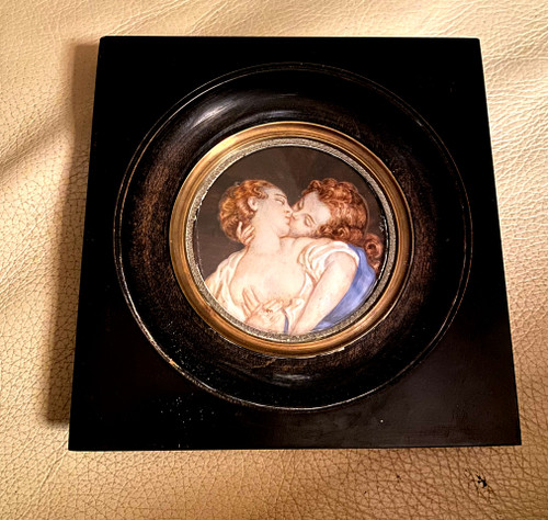  Beautiful miniature on ivory "the kiss" from the 19th century, this charming, torrid work of Fragonard