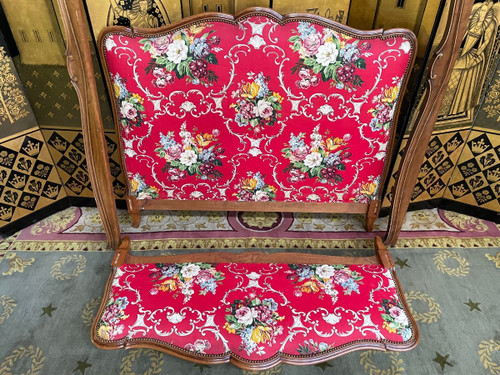 Lit Capitonné De Style Louis XV