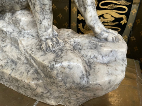 Scultura in marmo Pantera firmata Garnier