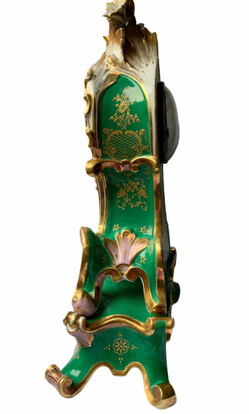 Porcelain clock Jacob style Small rocaille