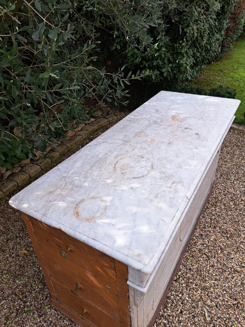 Bäckereitheke aus Carrara-Marmor