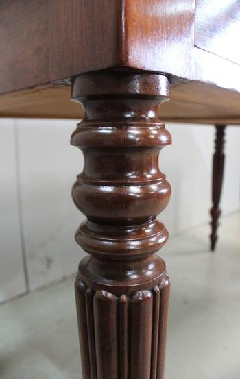 Table Bureau en Acajou de Cuba, époque Louis Philippe – Milieu XIXe