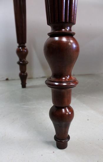 Table Bureau en Acajou de Cuba, époque Louis Philippe – Milieu XIXe