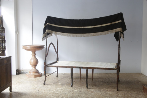 Lettino da campeggio pieghevole in palissandro e intarsio, XVIII secolo.