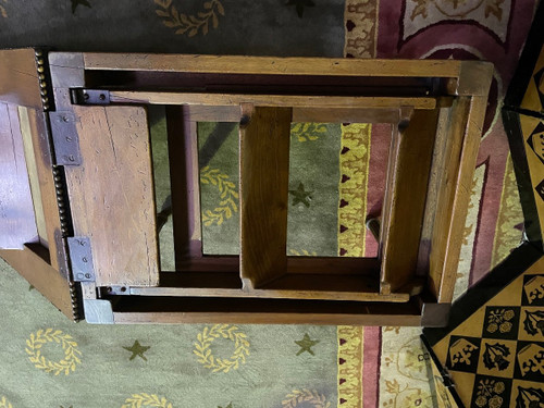 Scaletta e panca della Biblioteca Luigi XVI