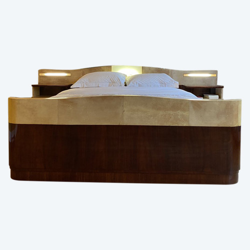 Grande letto con comodini integrati in palissandro e pergamena, Art Déco, XX secolo