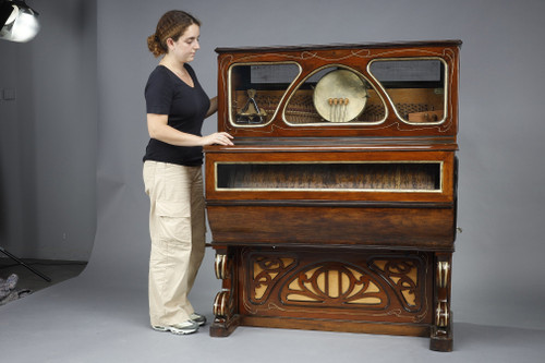 IMPORTANT SELF-PLAYING PIANO "LA VICTOIRE" STAMPED BLANCHE-PETIT & GOFFART 