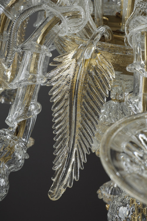 LARGE MURANO GLASS CHANDELIER WITH EIGHT ARMS OF LIGHT DECORATED WITH GOLD 