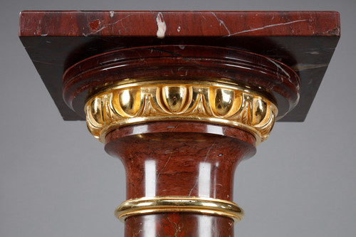 Colonne en marbre griotte et  bronze doré