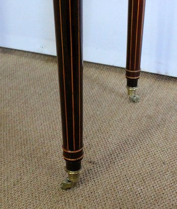  Petite table travailleuse, époque Charles X – Début XIXe 