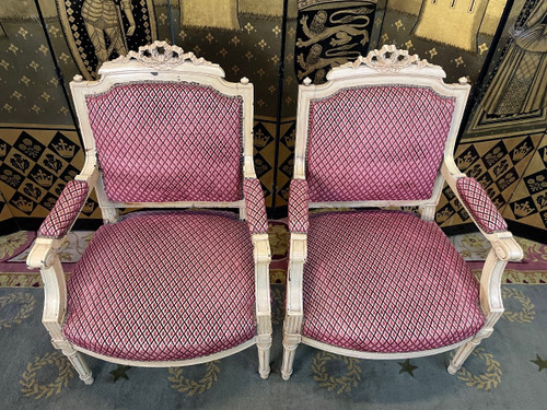 Paire De Fauteuils De Style Louis XVI