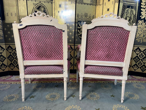 Paire De Fauteuils De Style Louis XVI