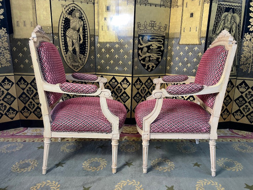 Paire De Fauteuils De Style Louis XVI