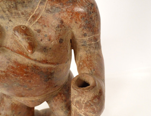 Präkolumbianische Skulptur Colima Mexiko Schamane stehend Stock Schlange Erde