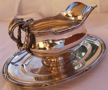 Elégante saucière style Louis XVI argent massif poinçon minerve orfèvre Tétard Frères, fin XIXème