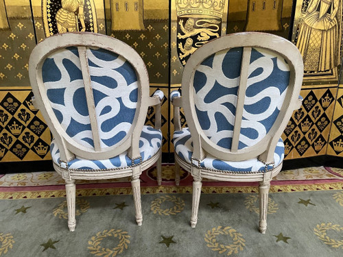 Pair De Fauteuils Cabriolets De Style Louis XVI