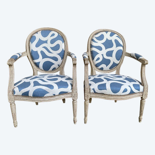 Pair De Fauteuils Cabriolets De Style Louis XVI