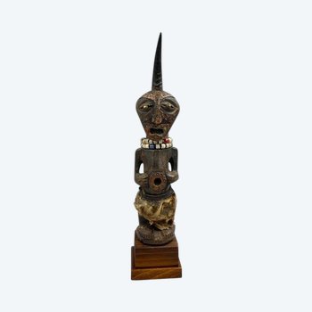 FETISH STATUETTE Songye / Luba-Kultur, Zaire DRC Erste Hälfte des 20. Jahrhunderts