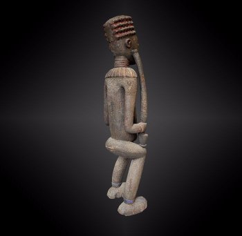 SCULPTURE d'un DIGNITAIRE Culture Bamoun, Cameroun Première moitié du XXème siècle