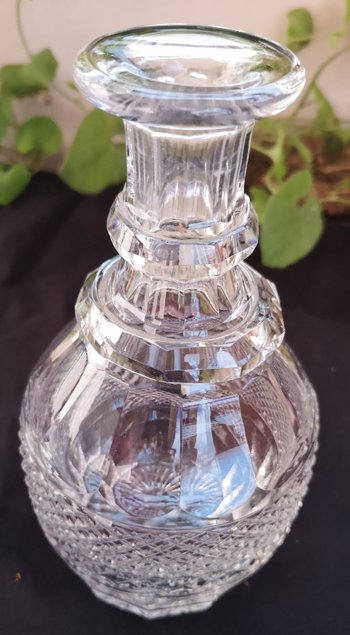 Service à liqueur modèle "Trianon" en cristal Saint-Louis (1 carafe + 8 verres)