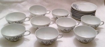 9 Tasses à thé porcelaine Limoges design Françoise Adnet pour Giraud&Brousseau