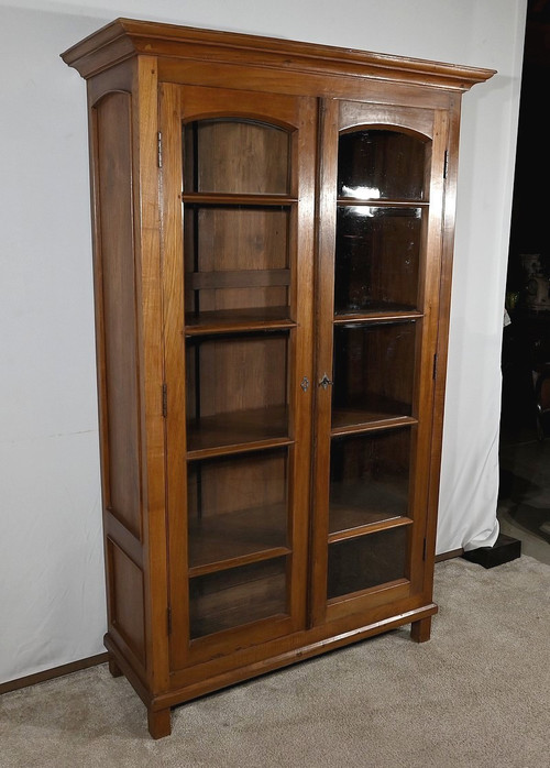 Pondicherry Showcase Library in Teak – 1900