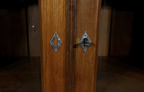 Pondicherry Showcase Library in Teak – 1900