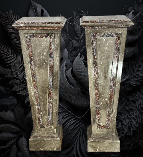 PAIR OF SHEATHS / SELLETTES / IN MARBLE-LIKE PATINATED WOOD FROM THE 1900S