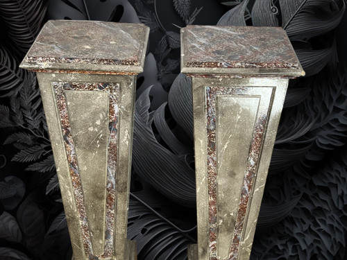 PAIR OF SHEATHS / SELLETTES / IN MARBLE-LIKE PATINATED WOOD FROM THE 1900S