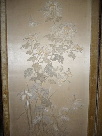 Coppia di pannelli ricamati cinesi del XIX secolo