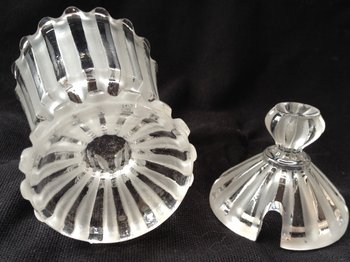 Crystal mustard bowl signed BACCARAT Art Deco