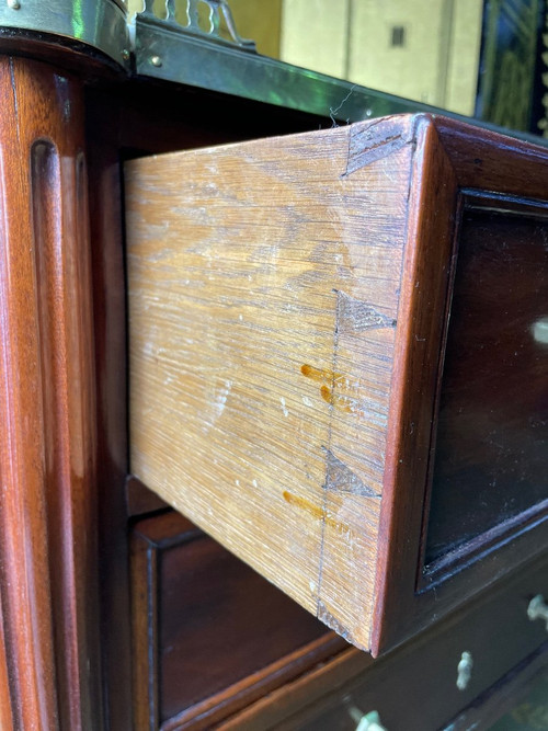 Commode En Acajou De Style Louis XVI