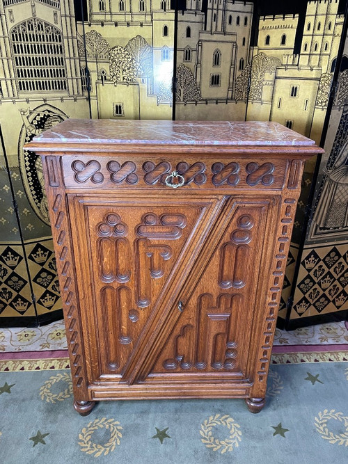 Gothic-Renaissance style sideboard in oak 1900