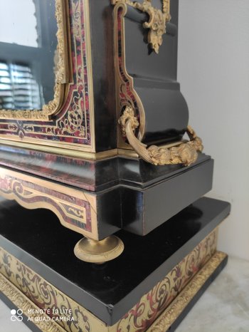 Religiöses Kartell und seine Basis aus Boulle-Intarsien - Signiert RAINGO FRERES - Außergewöhnliche goldene Bronzen