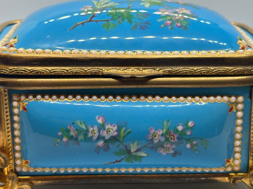 An enamel and gilt bronze jewelry box, late 19th century