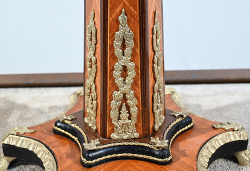 Guéridon en Bois Précieux, style Restauration, époque Napoléon III – Milieu XIXe