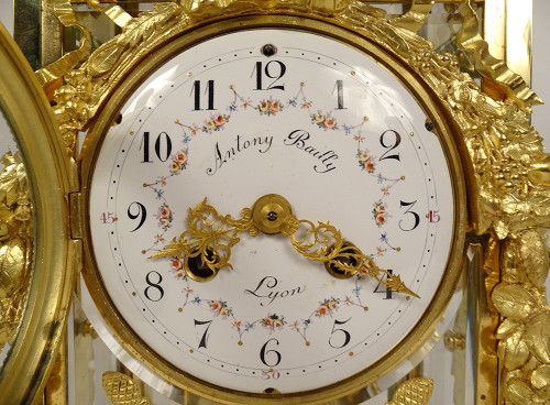 Orologio a gabbia Luigi XVI in marmo bianco e bronzo dorato Coppa Napoleone III XIX secolo