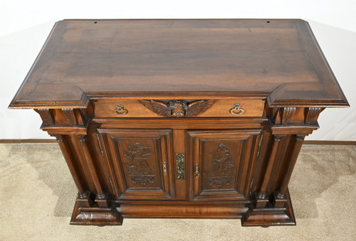 Small two-part sideboard in solid walnut, Renaissance style - Mid-19th century